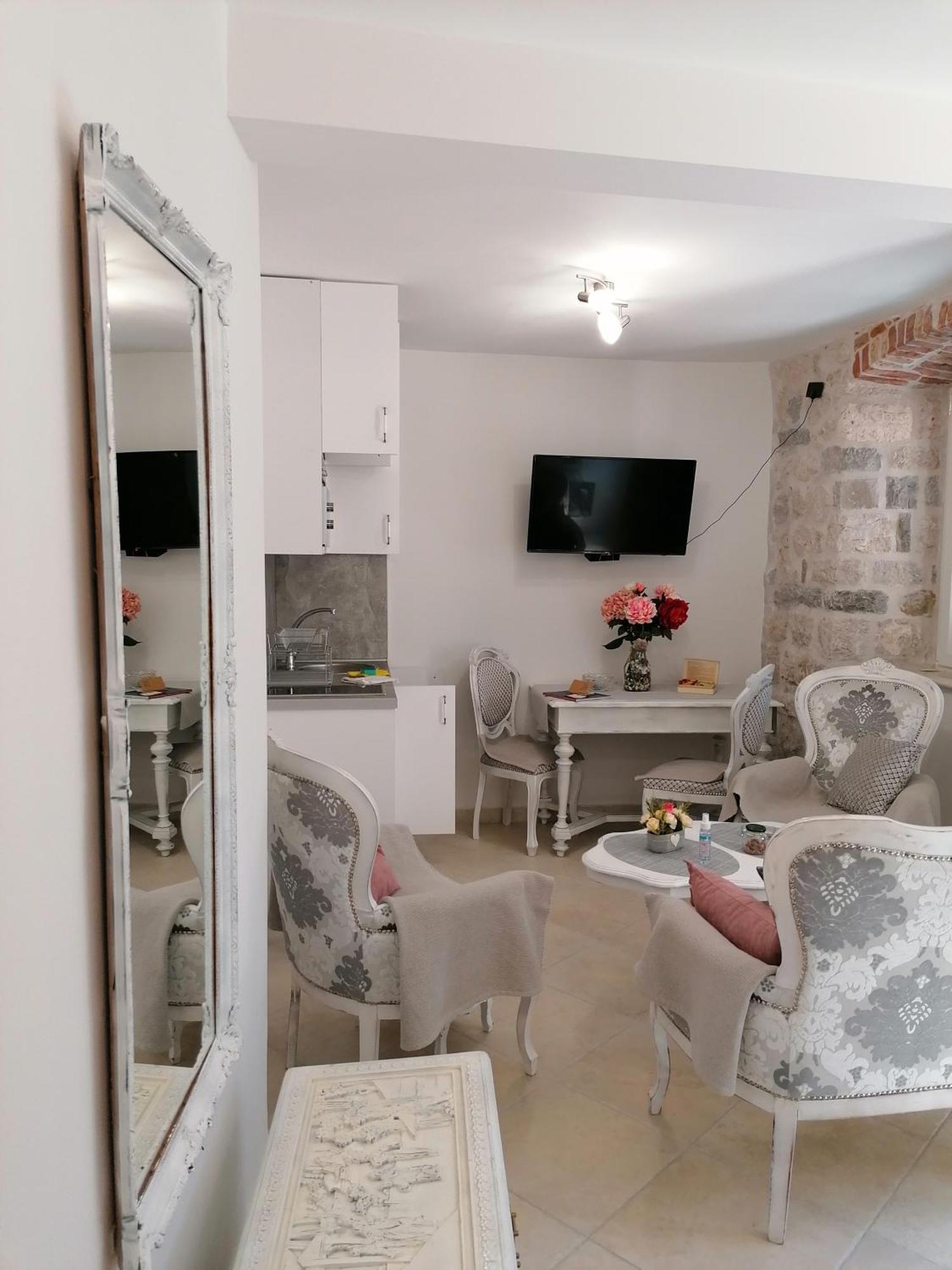 New Renovated Old Town Martiva Apartment Κότορ Δωμάτιο φωτογραφία