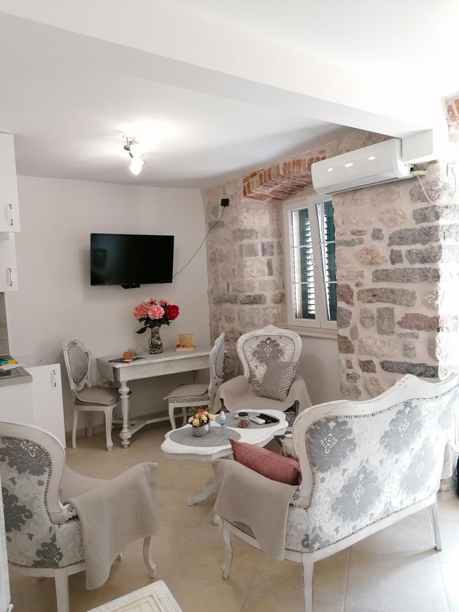 New Renovated Old Town Martiva Apartment Κότορ Δωμάτιο φωτογραφία